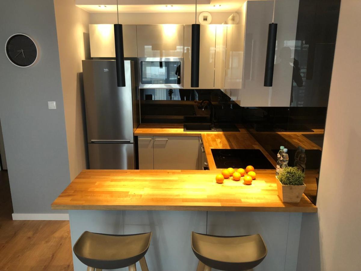 Smart & Exclusive- Zabiniec